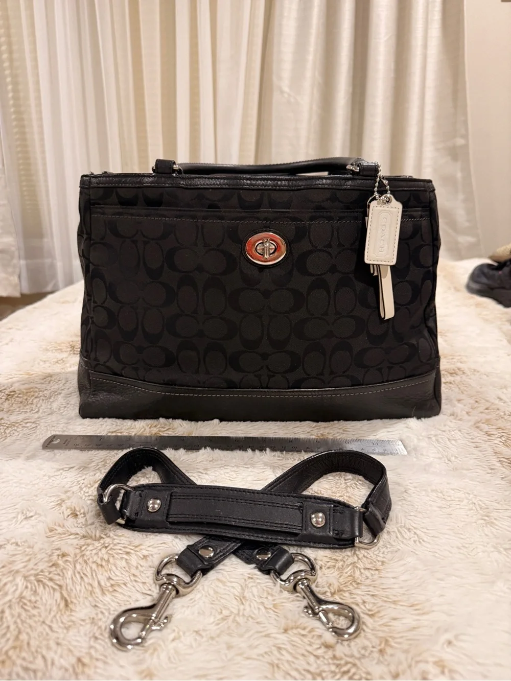 Coach Park Signature Large Carryall F23292 Black Jacquard Leather Tote Shoulder